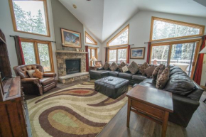 Bryant Home 1826 by SummitCove Lodging